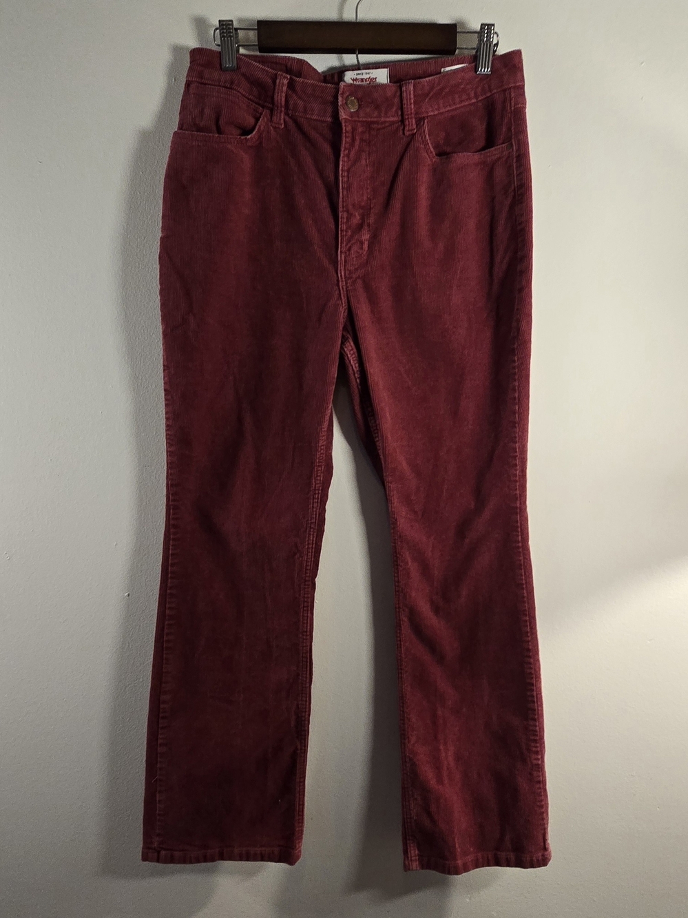 Wrangler High-Rise Bold Boot Corduroy Bootcut Jeans in Burgundy Size 12 x 30